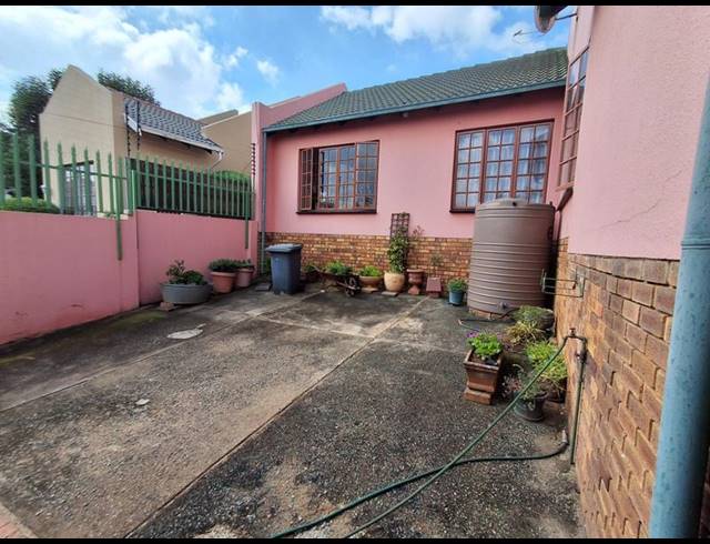 3 BEDROOM HOUSE FOR SALE IN ELANDSHAVEN
